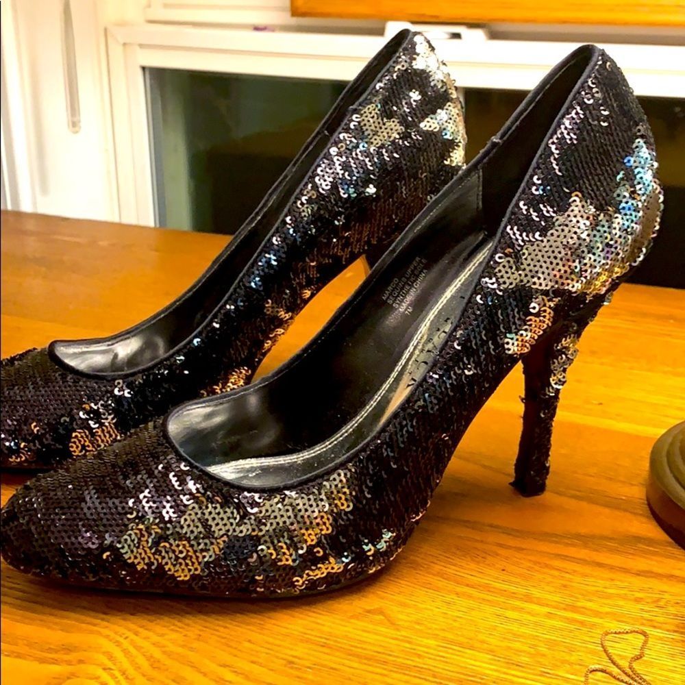 White House Black Market | sequin EUC
